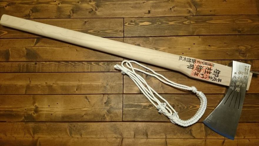 Harumiya 4's Okitori axe, 2016 (Photo courtesy of Hidetomo Yamazaki)